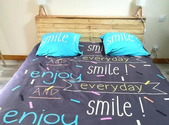 Les Marmottes Charentaises Bed and breakfast